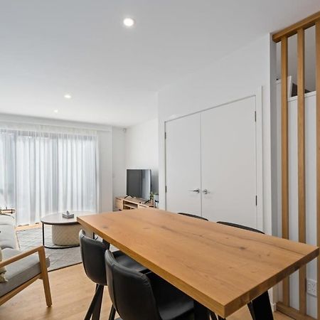 Alps And Lake Retreat Wanaka Albert Town Ngoại thất bức ảnh