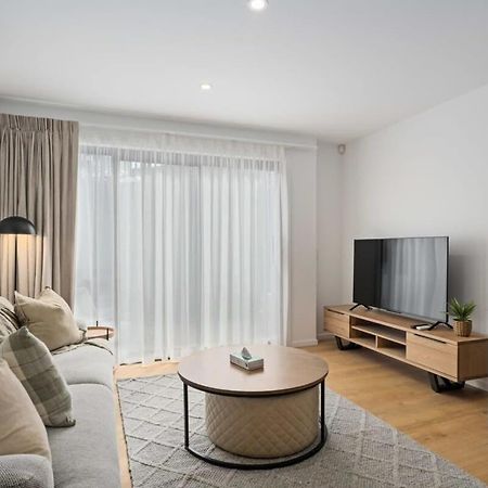 Alps And Lake Retreat Wanaka Albert Town Ngoại thất bức ảnh