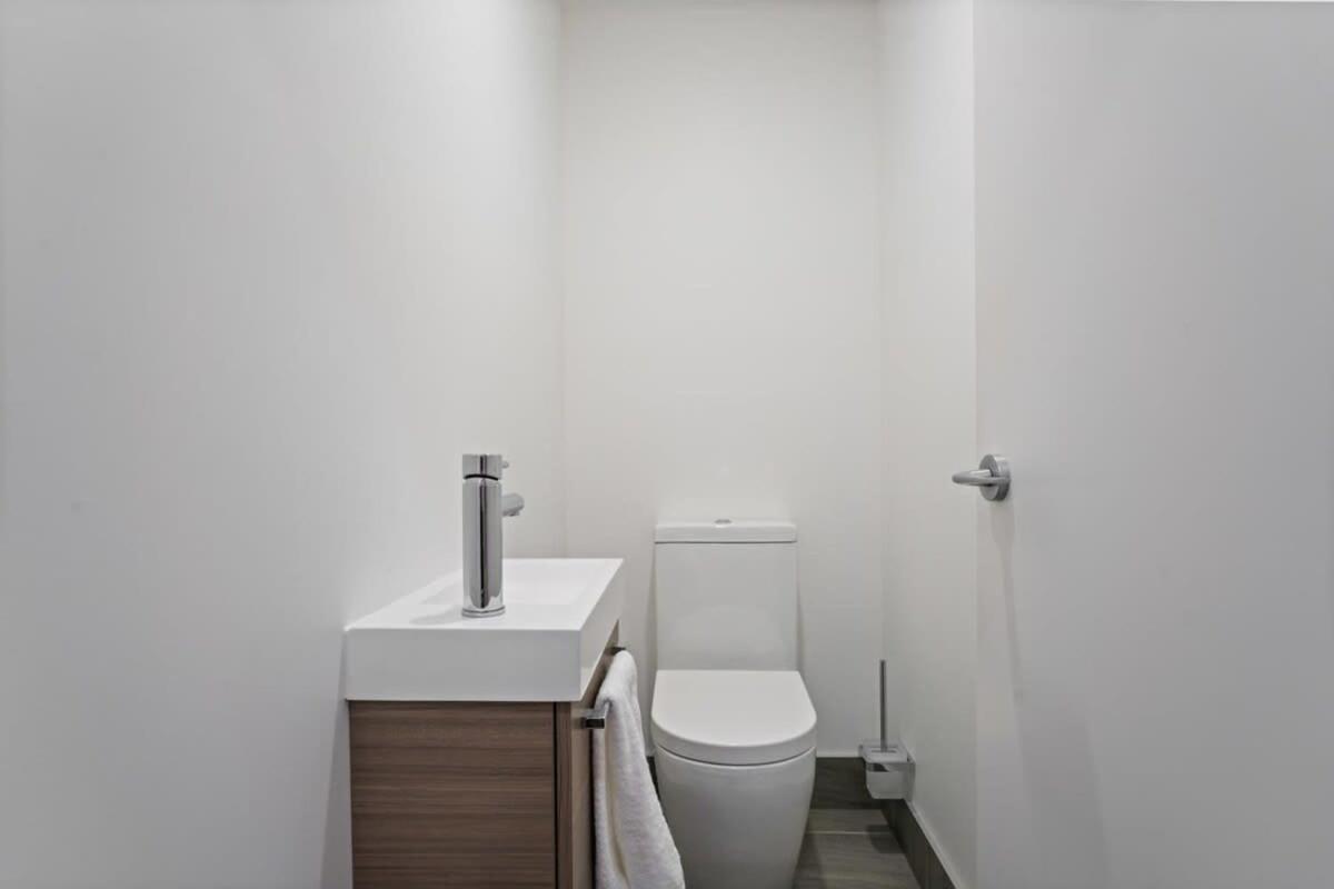Alps And Lake Retreat Wanaka Albert Town Ngoại thất bức ảnh