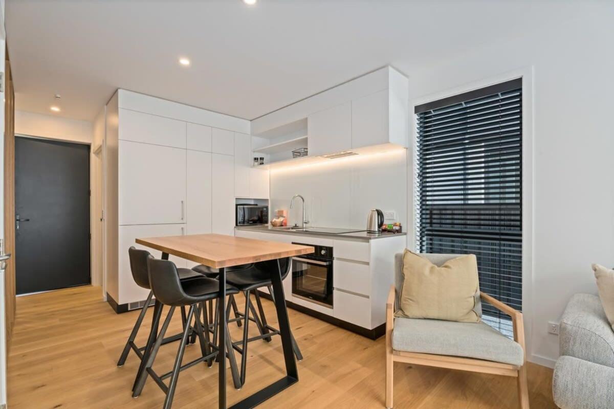 Alps And Lake Retreat Wanaka Albert Town Ngoại thất bức ảnh