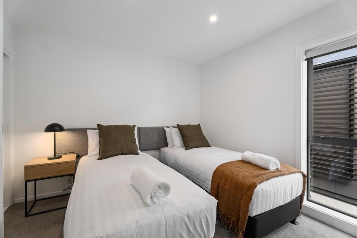 Alps And Lake Retreat Wanaka Albert Town Ngoại thất bức ảnh